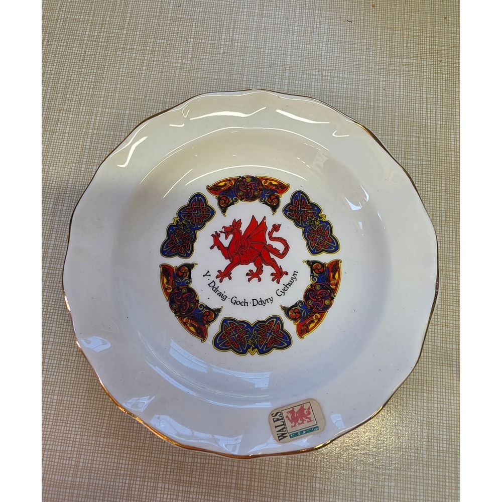 Vintage Wales Red Dragon Y Ddraig Goch Celtic Knot Souvenir Decorative Plate 4"I